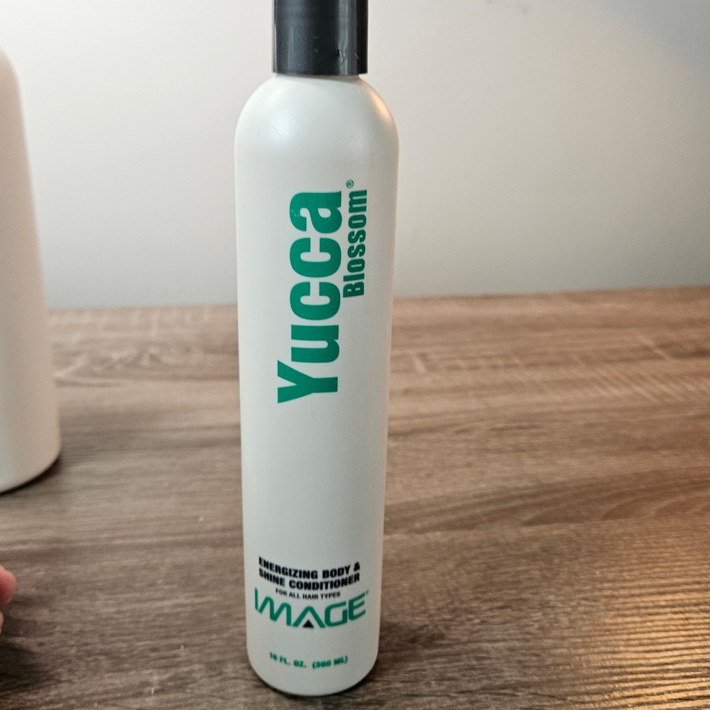 IMAGE Yucca Blossom Energizing Body & Shine Conditioner 10oz All Hair Types
